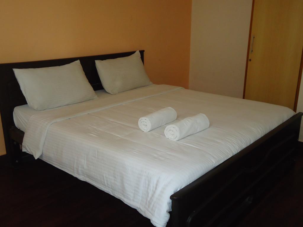 Sri Sai Comforts Hotel Bangalore Phòng bức ảnh